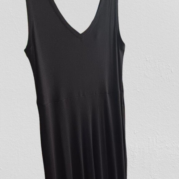 ❌3/$10❌ Sew In Love 1XL LBD Fitted Knit Dress - Picture 2 of 5